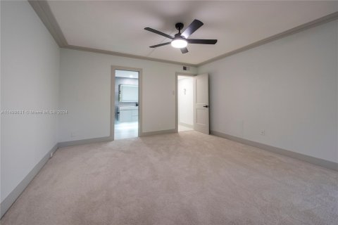 Condo in Coconut Creek, Florida, 2 bedrooms  № 1228748 - photo 10