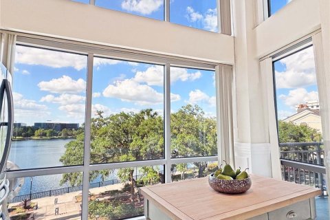 Condominio en venta en Orlando, Florida, 2 dormitorios, 163.6 m2 № 1197484 - foto 25