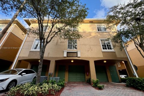 Townhouse in Aventura, Florida 1 bedroom, 79.8 sq.m. № 1423554 - photo 15