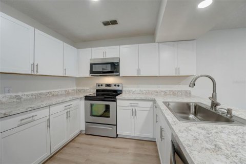 Condo in Hudson, Florida, 2 bedrooms  № 1109491 - photo 5