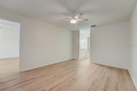 Condo in Hudson, Florida, 2 bedrooms  № 1109491 - photo 15