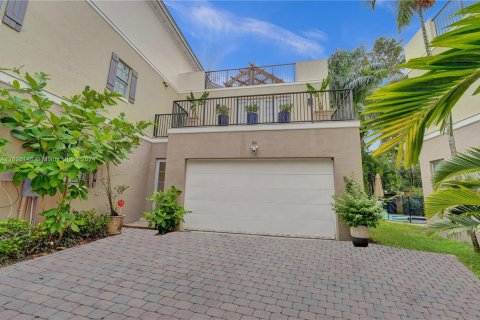 Townhouse in Fort Lauderdale, Florida 3 bedrooms, 303.7 sq.m. № 1272517 - photo 5