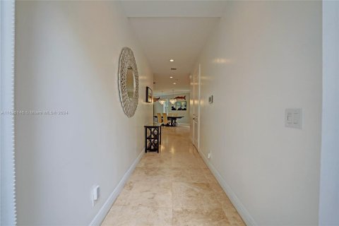 Townhouse in Fort Lauderdale, Florida 3 bedrooms, 303.7 sq.m. № 1272517 - photo 6