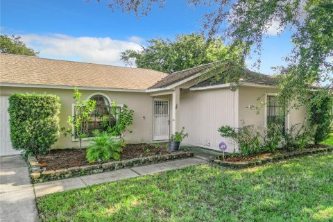 Villa ou maison à vendre à Titusville, Floride: 3 chambres, 100.71 m2 № 1344863 - photo 2