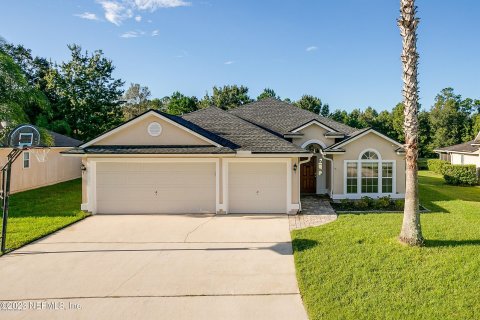 Villa ou maison à louer à Orange Park, Floride: 4 chambres, 205.31 m2 № 877830 - photo 1