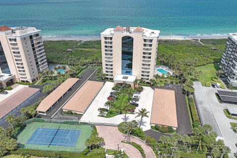 Copropriété à vendre à Hutchinson Island South, Floride: 3 chambres, 199.09 m2 № 1185320 - photo 1