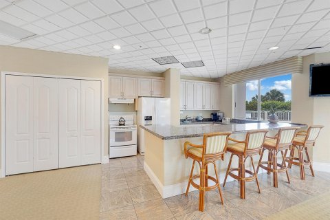 Condominio en venta en Hutchinson Island South, Florida, 3 dormitorios, 199.09 m2 № 1185320 - foto 4