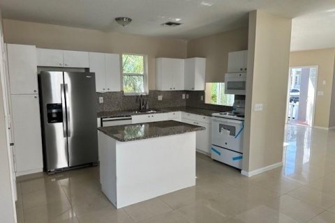 Touwnhouse à vendre à Coral Springs, Floride: 3 chambres, 151.8 m2 № 1185313 - photo 11