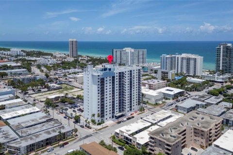 Condominio en venta en Miami Beach, Florida, 1 dormitorio, 84.08 m2 № 1290938 - foto 14