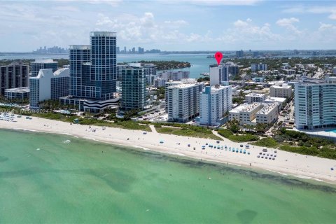 Condo in Miami Beach, Florida, 1 bedroom  № 1290938 - photo 16