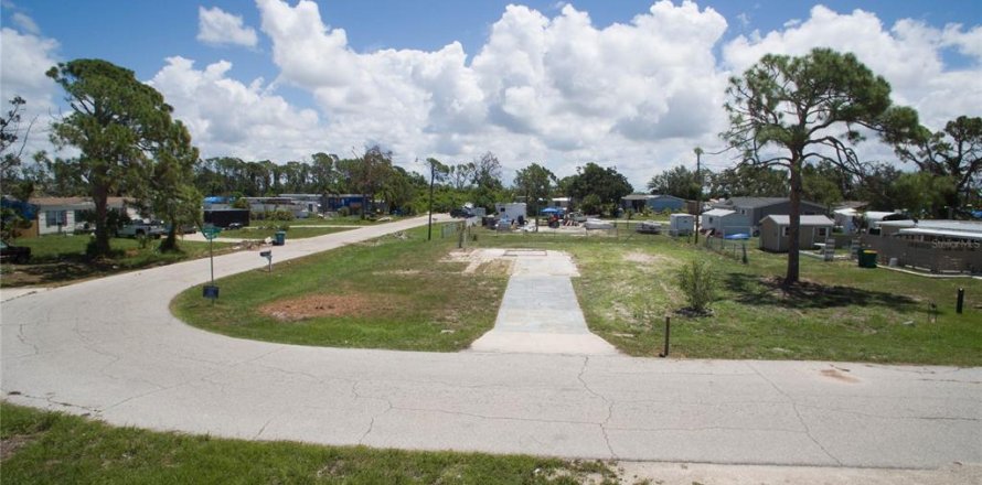 Terrain à Englewood, Floride № 620532