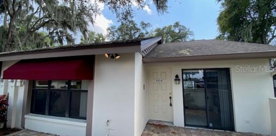 House in Brandon, Florida 2 bedrooms, 100.15 sq.m. № 1322756