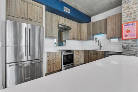 Copropriété à vendre à Miami, Floride: 2 chambres, 117.52 m2 № 1375686 - photo 6