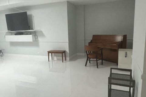 Condo in Sunny Isles Beach, Florida, 1 bedroom  № 1217381 - photo 1