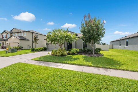 House in Spring Hill, Florida 3 bedrooms, 169.64 sq.m. № 1302029 - photo 4