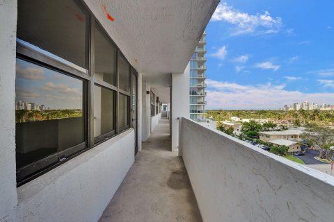 Condo in Fort Lauderdale, Florida, 2 bedrooms  № 1174510 - photo 18