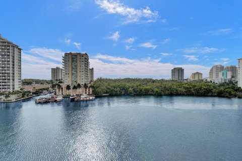 Condo in Fort Lauderdale, Florida, 2 bedrooms  № 1174510 - photo 27