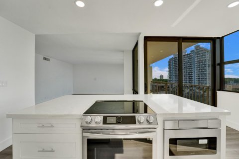 Condominio en venta en Fort Lauderdale, Florida, 2 dormitorios, 139.35 m2 № 1174510 - foto 24