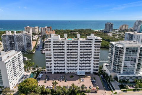 Copropriété à vendre à Fort Lauderdale, Floride: 2 chambres, 139.35 m2 № 1174510 - photo 11