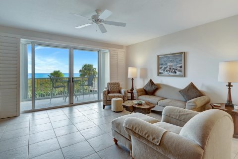 Condo in Hutchinson Island South, Florida, 3 bedrooms  № 861014 - photo 30