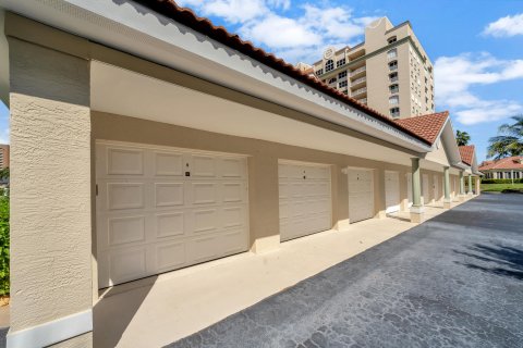 Condominio en venta en Hutchinson Island South, Florida, 3 dormitorios, 201.97 m2 № 861014 - foto 4
