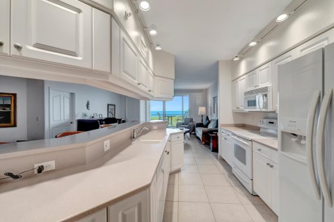 Condominio en venta en Hutchinson Island South, Florida, 3 dormitorios, 201.97 m2 № 861014 - foto 22