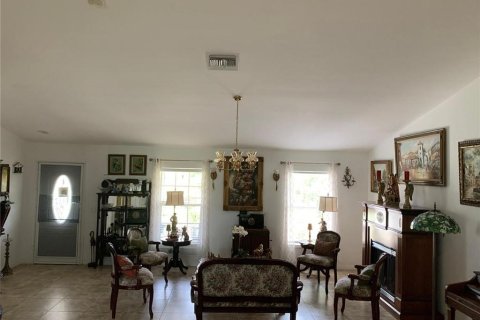 Купить виллу или дом в Лихай-Эйкерс, Флорида 3 спальни, № 861023 - фото 19