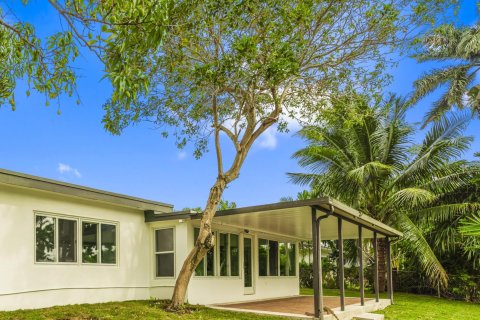Villa ou maison à vendre à Dania Beach, Floride: 3 chambres, 154.68 m2 № 1119909 - photo 2
