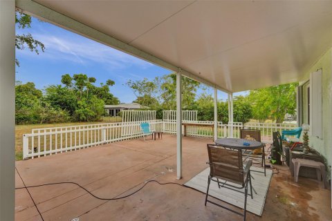 Villa ou maison à vendre à Tamarac, Floride: 2 chambres, 126.9 m2 № 1182165 - photo 3