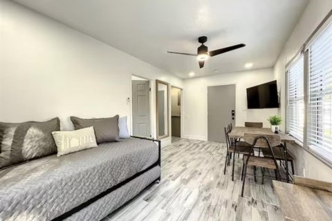 Apartamento en alquiler en Orlando, Florida, 1 dormitorio, 60.39 m2 № 553237 - foto 4