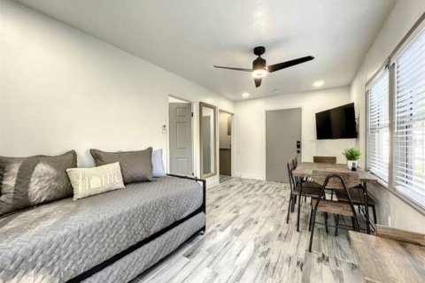 Apartamento en alquiler en Orlando, Florida, 1 dormitorio, 60.39 m2 № 553237 - foto 3