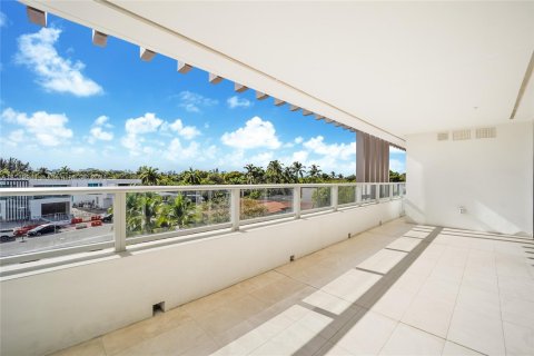 Condominio en venta en Miami Beach, Florida, 2 dormitorios, 245.45 m2 № 1181274 - foto 24