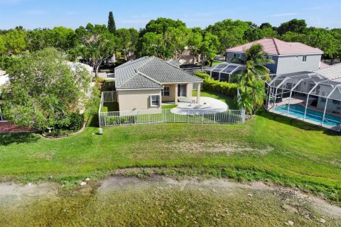 Villa ou maison à vendre à Weston, Floride: 3 chambres, 147.81 m2 № 1223686 - photo 12