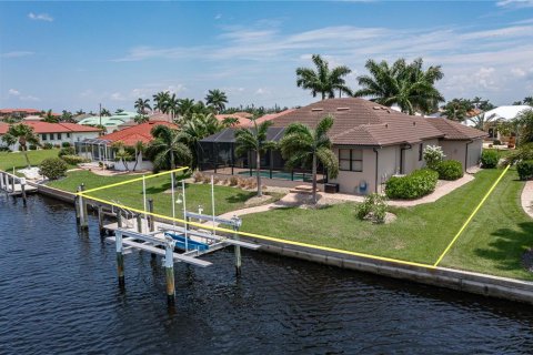 Villa ou maison à vendre à Punta Gorda, Floride: 3 chambres, 192.49 m2 № 1317999 - photo 14