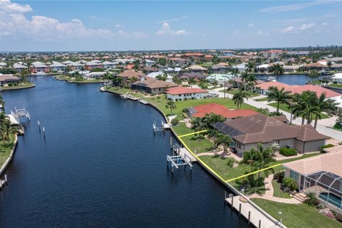 Villa ou maison à vendre à Punta Gorda, Floride: 3 chambres, 192.49 m2 № 1317999 - photo 4