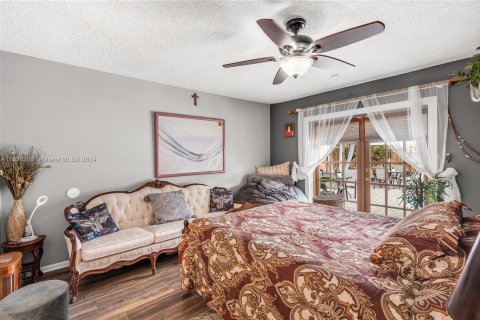 Casa en venta en Miami, Florida, 4 dormitorios, 236.71 m2 № 1309386 - foto 21