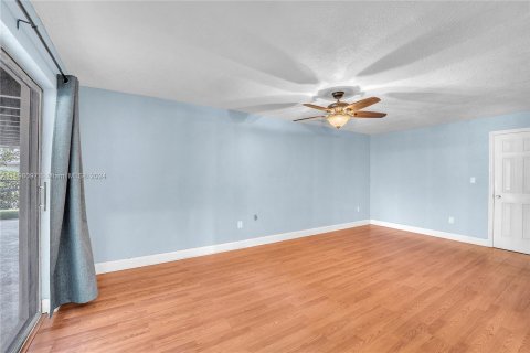 Casa en venta en Coral Springs, Florida, 4 dormitorios, 243.87 m2 № 1217055 - foto 25