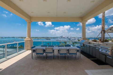 Condominio en venta en Riviera Beach, Florida, 2 dormitorios, 148.55 m2 № 1185366 - foto 19