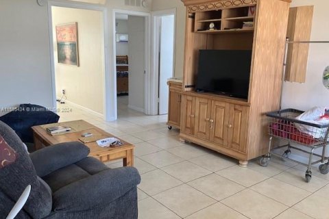 Condominio en venta en Dania Beach, Florida, 2 dormitorios, 52.4 m2 № 1188233 - foto 6