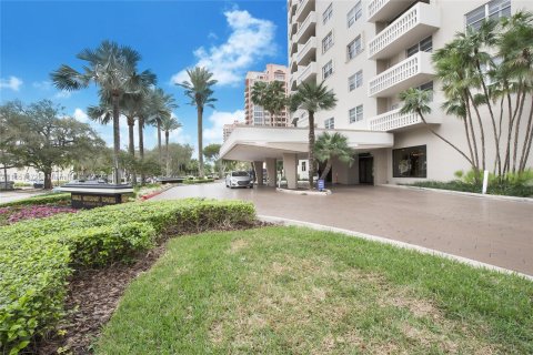 Condominio en venta en Coral Gables, Florida, 2 dormitorios, 140.28 m2 № 1360387 - foto 16