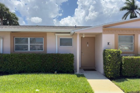 Condo in West Palm Beach, Florida, 2 bedrooms  № 1208798 - photo 3