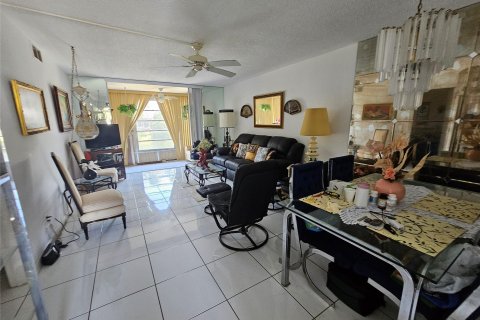 Copropriété à vendre à Sunrise, Floride: 1 chambre, 69.68 m2 № 1208797 - photo 16