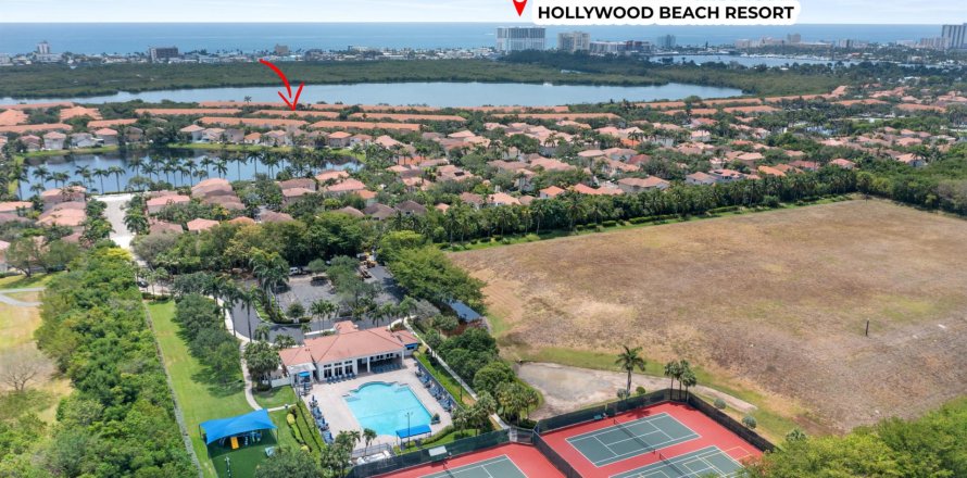 Adosado en Hollywood, Florida 3 dormitorios, 162.39 m2 № 1208800