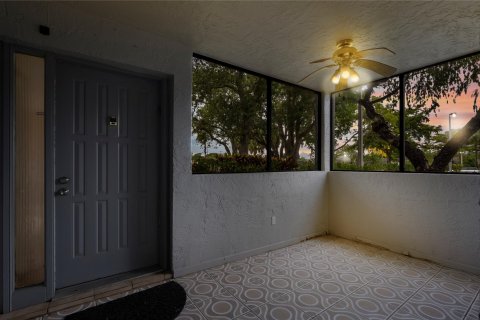 Copropriété à vendre à Tamarac, Floride: 2 chambres, 137.5 m2 № 1093900 - photo 24