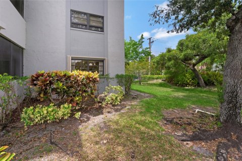 Copropriété à vendre à Tamarac, Floride: 2 chambres, 137.5 m2 № 1093900 - photo 20