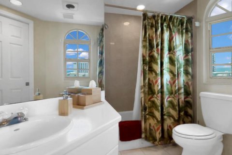 Condo in Fort Lauderdale, Florida, 3 bedrooms  № 1093939 - photo 20