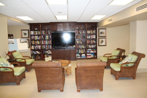 Condo in Highland Beach, Florida, 2 bedrooms  № 1151450 - photo 22