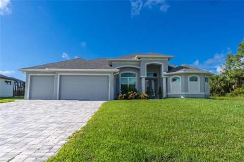 Villa ou maison à vendre à Port Charlotte, Floride: 3 chambres, 191.01 m2 № 1342424 - photo 1