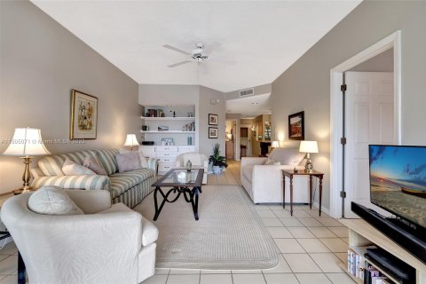 Condominio en venta en Stuart, Florida, 2 dormitorios, 105.44 m2 № 918335 - foto 11