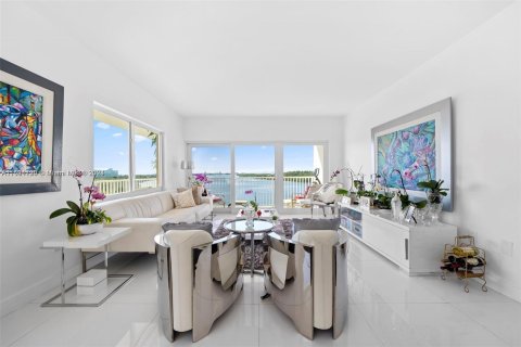 Condo in Sunny Isles Beach, Florida, 3 bedrooms  № 1187434 - photo 11